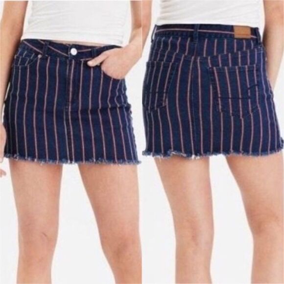 A&E Super Stretch Red & White Striped Frayed Mini Skirt 0 - Picture 9 of 9